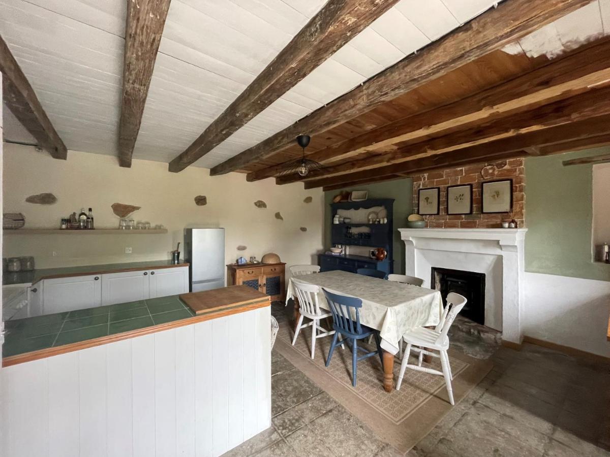 Beautiful Cottage With Private Plunge Pool/Hot Tub - 40 Mins From Puy Du Fou La Chapelle-Saint-Etienne Exterior foto
